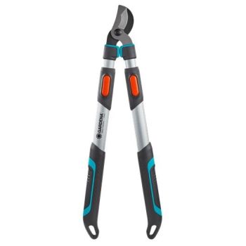 Gardena TeleCut 650-900 B teleskoopkäärid, hõbedaste ja hallide vartega, siniste ja oranžide detailidega, koonilise lõiketeraga.
