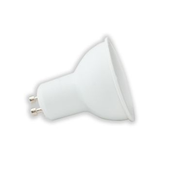 Valge GU10 sokliga LED-lamp, koonilise kujuga, matt plastikkorpusega, nähtavad on kaks metallist tihvti ühenduse jaoks, võimsusega 5W.