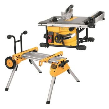 Pildil on kollane ja must elektriline lauasaag metallraamil ning ratastega metallist aluslaud. Saag on kompaktse ehitusega, aluslaud on kokkuvolditavate jalgade ja käepidemetega, et seda oleks lihtne transportida.