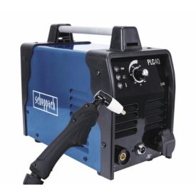 Sinimust plasmalõikur, millel on must käepide, esipaneelil nupud ja ühenduspesad ning etteulatuv must lõikepüstol.