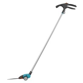 Gardena Comfort murukäärid, mis on pikavarrelised ja halli-sinise värvikombinatsiooniga, omavad reguleeritavat vart ja mugavat käepidet.