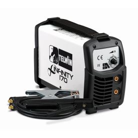 Valge ja musta värvi kompaktne inverterkeevitusseade, millel on juhtpaneel, käepide transportimiseks ja ees ühenduskaablid. Seadmel on sildid, nupud ja jahutusavad.