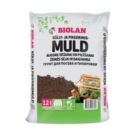 12-liitrine valge Biolan külvimulla kott, millel on rohelised ja punased aktsendid. Kott on märgistatud selgete tekstide ja piltidega, mis näitavad kasutusviisi ja toote eeliseid.