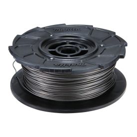 Mustast plastikust rull, millele on keritud hõbehall värvi sidumistraat; rulli keskel on ümar auk ning servades on reljeefne tekst.